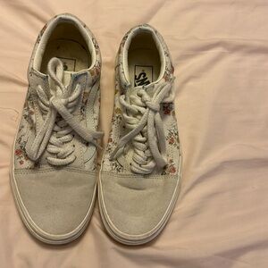 Women’s floral Vans size 8.5